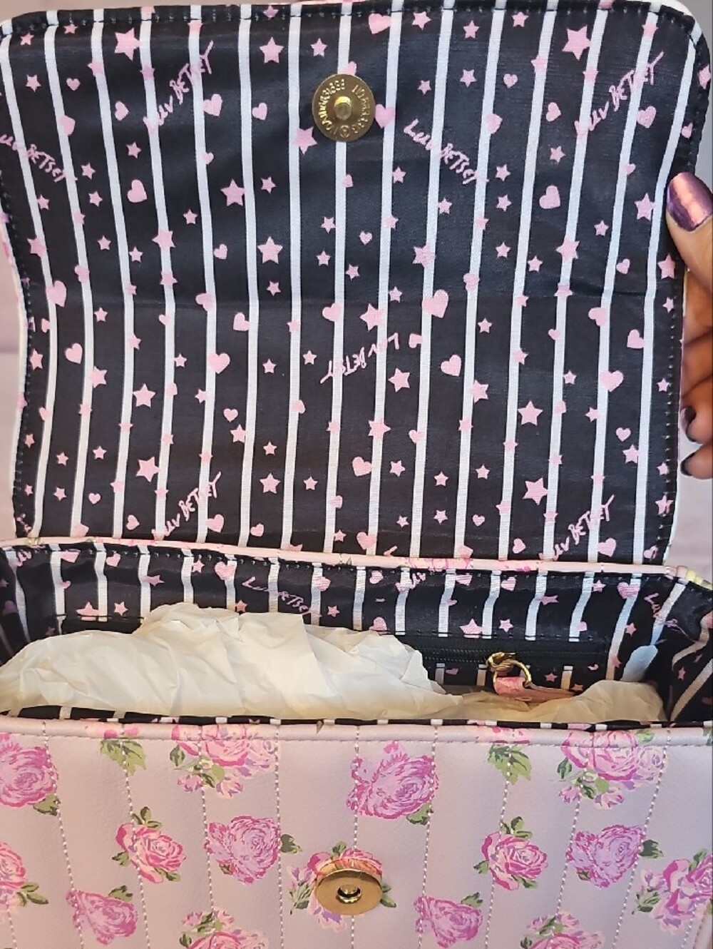 Betsey Johnson Floral Quilted Purse in Pink and Cream - Comes With 1 Free Charm - Picture 7 of 8